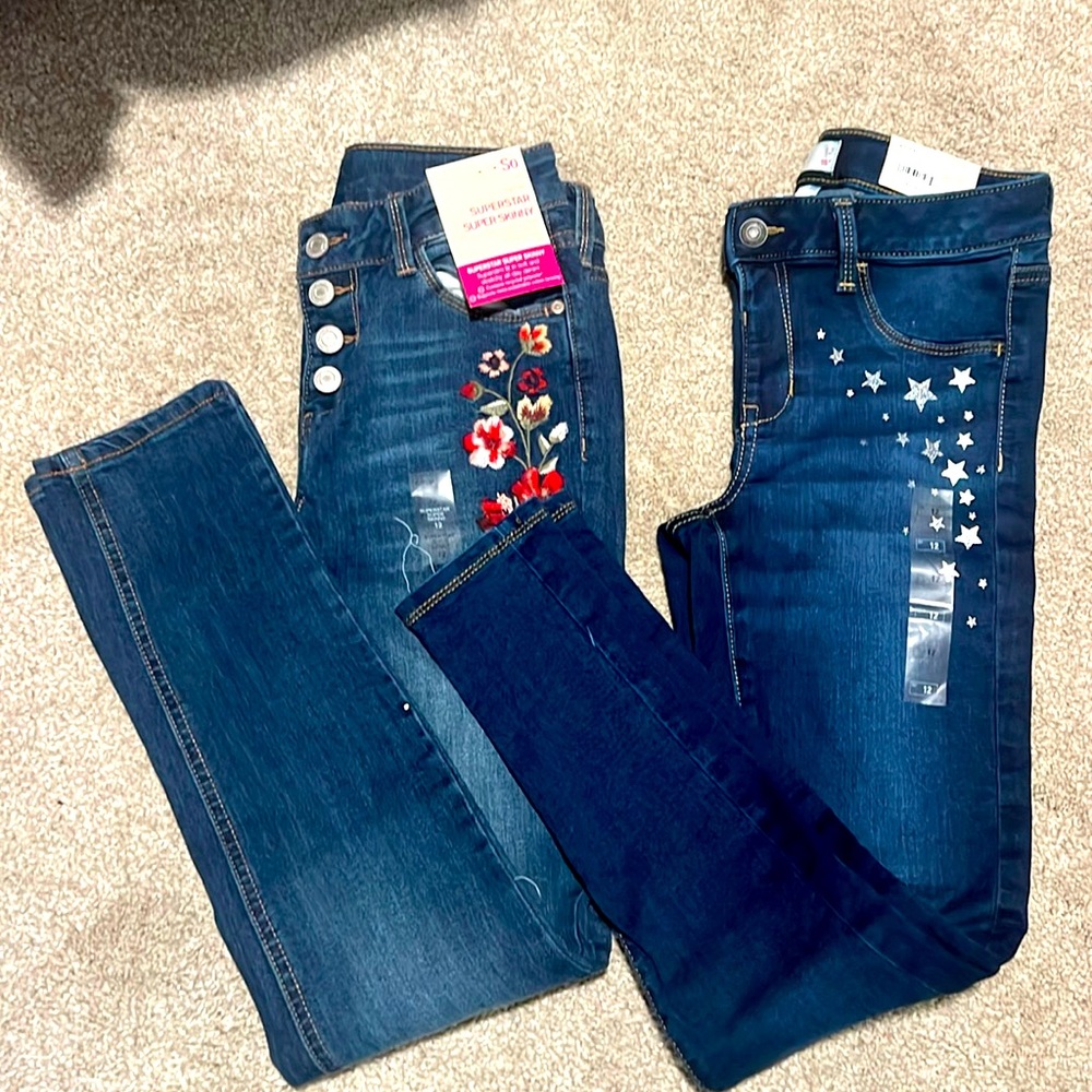 New with Tags 2 pairs girls size 12 So high rise and mid rise jeans
